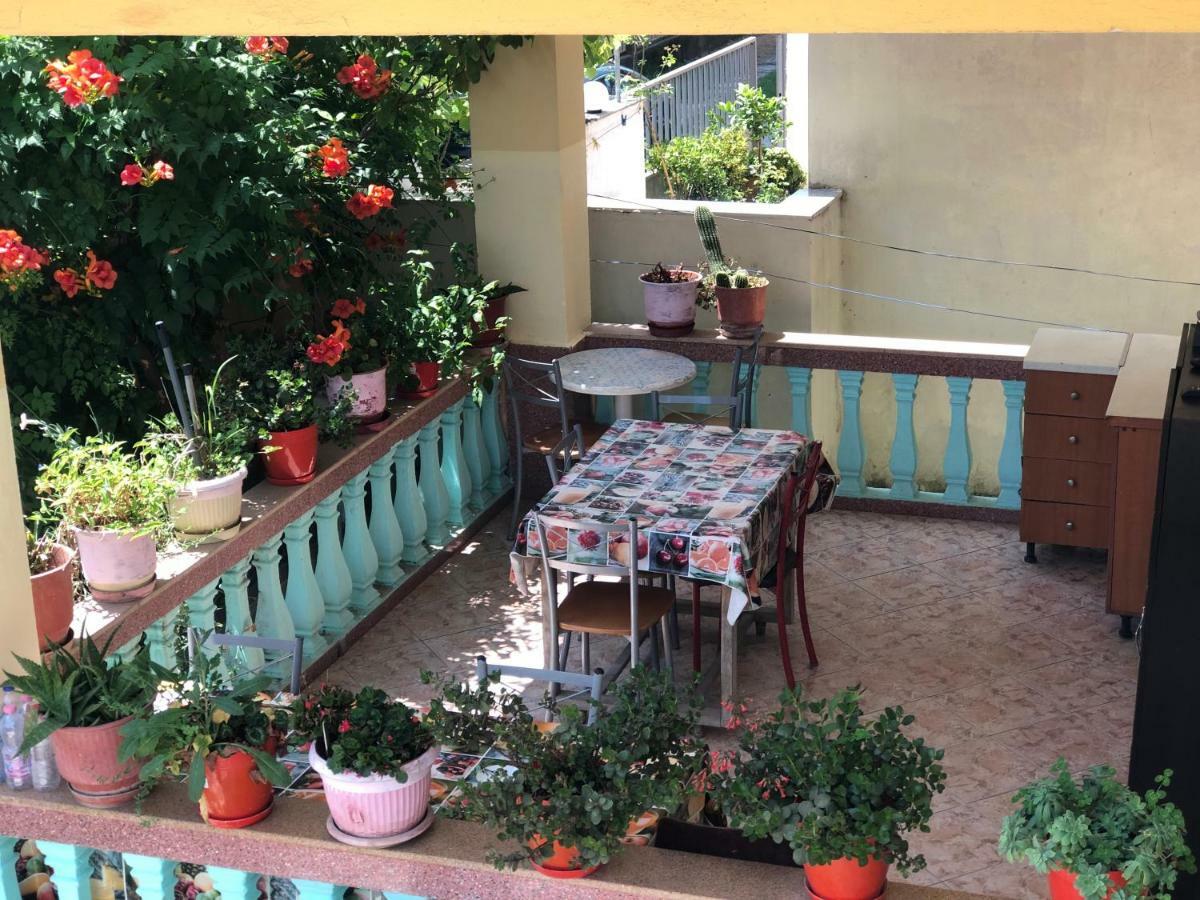 Guest House Murati Дуррес Экстерьер фото
